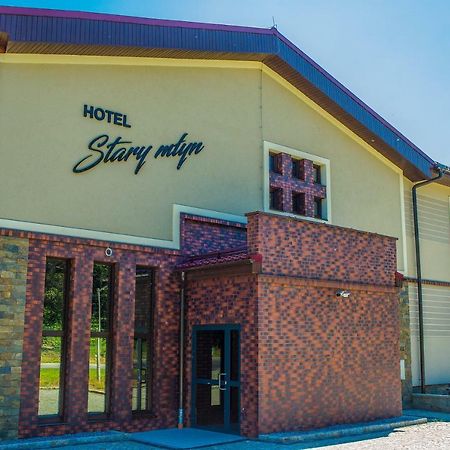 Hotel Stary Mlyn à Świdnica Extérieur photo