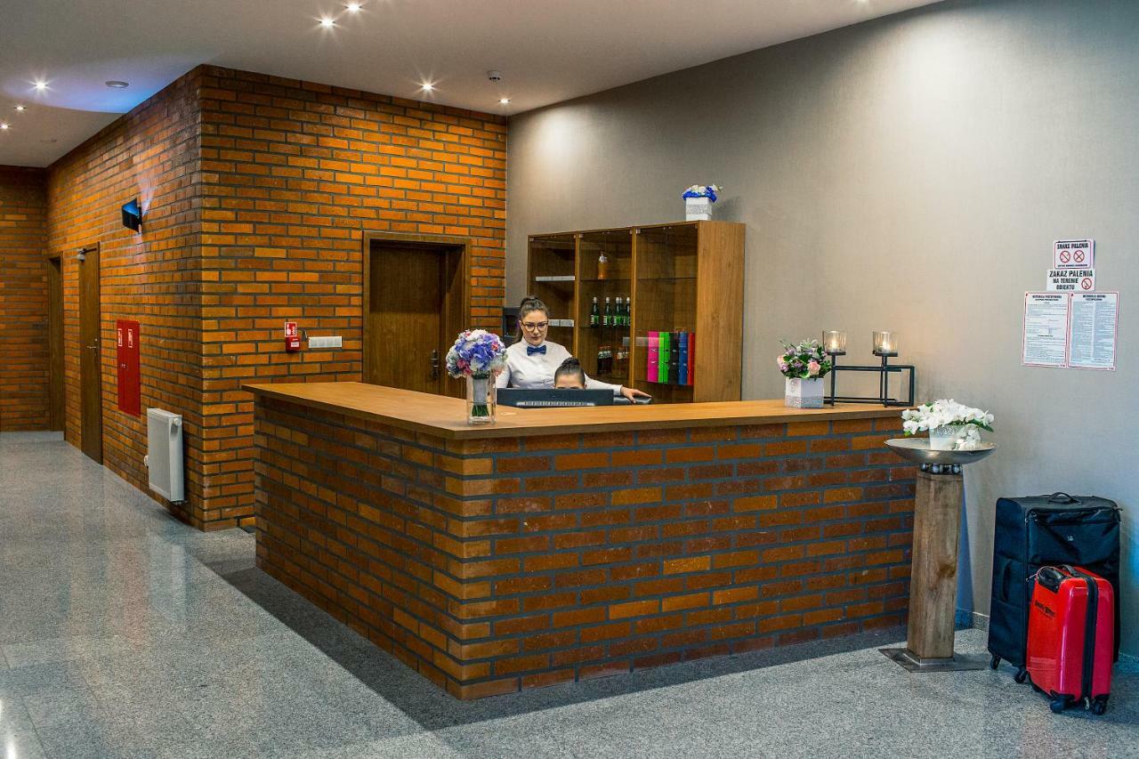 Hotel Stary Mlyn à Świdnica Extérieur photo
