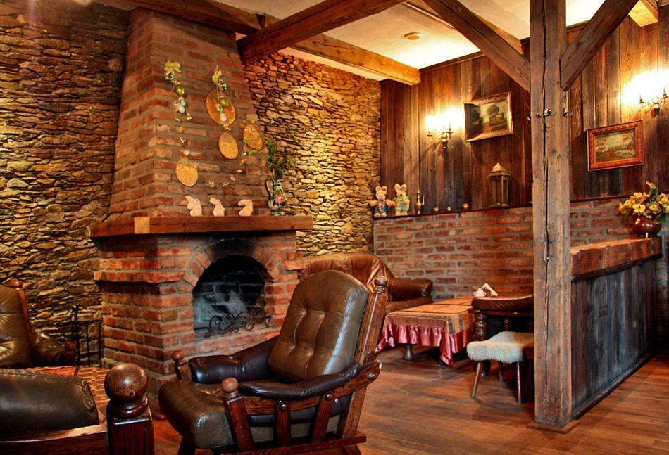 Hotel Stary Mlyn à Świdnica Extérieur photo